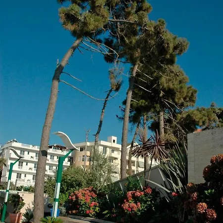 Vela فندق 4*